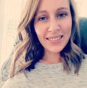 Meet your Posher, Whitney